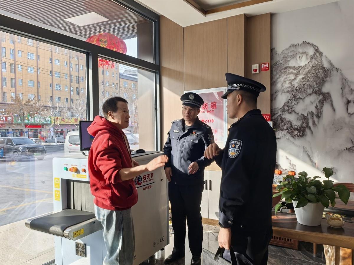 新疆和硕公安:筑牢行业安全防线 护航旅馆业健康发展